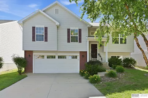 1801 N 207th St, Elkhorn, NE 68022
