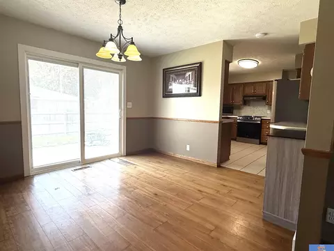 2111 Grant St, Beatrice, NE 68310 photo 7