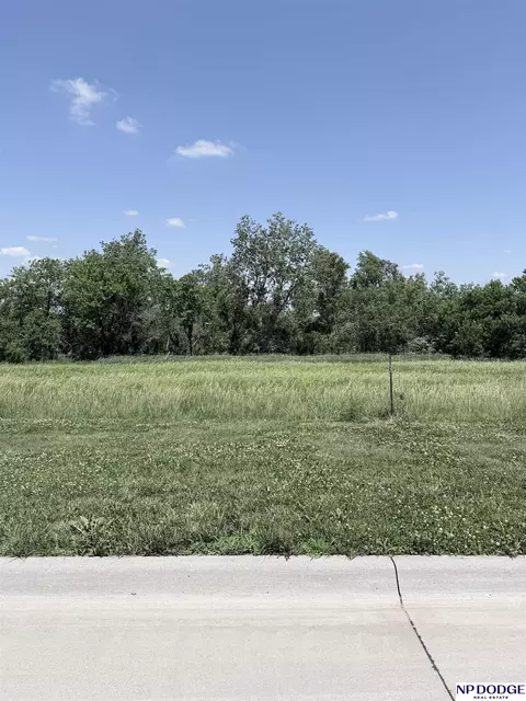 1021 Brickyard Dr, Hooper, NE 68031