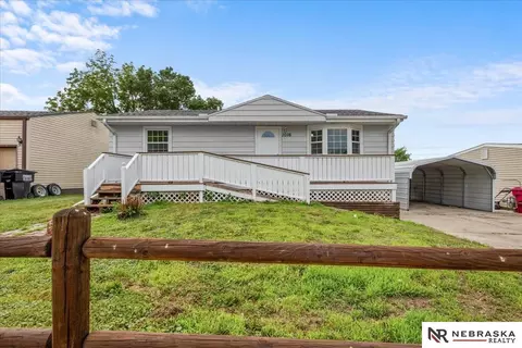 1016 Scott St, Plattsmouth, NE 68048
