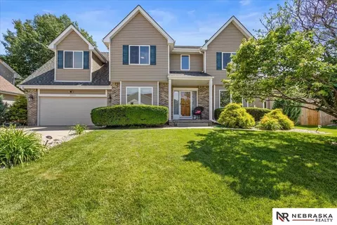 10573 Curtis Ave, Omaha, NE 68134