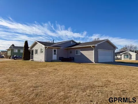1407 Wade St, Lexington, NE 68850