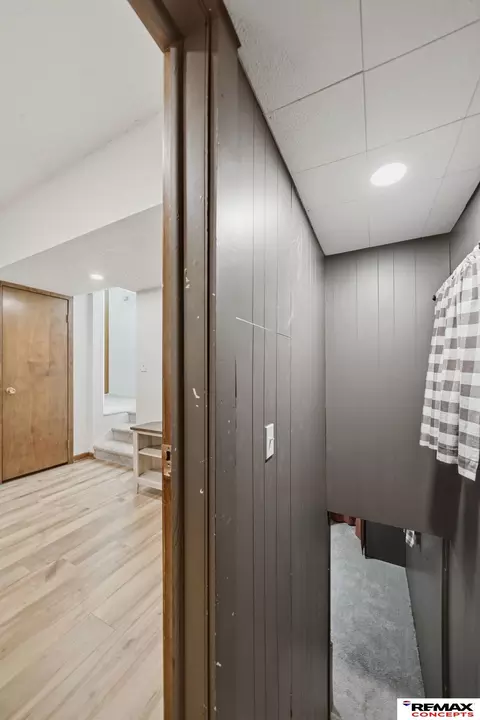Entry Way - 821 N 13th St, Beatrice, NE 68310 photo 5 of 5