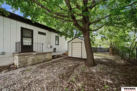Exterior - 821 N 13th St, Beatrice, NE 68310 photo 2 of 2