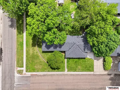 View/Area - 821 N 13th St, Beatrice, NE 68310 photo 4 of 4