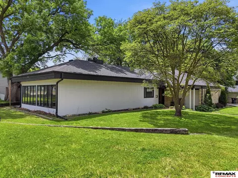 Other - 821 N 13th St, Beatrice, NE 68310 photo 2 of 19