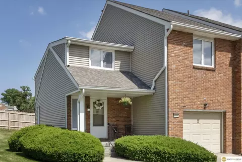 3505 S 56th Plz, Omaha, NE 68106