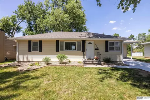2642 Kendel Dr, Ashland, NE 68003