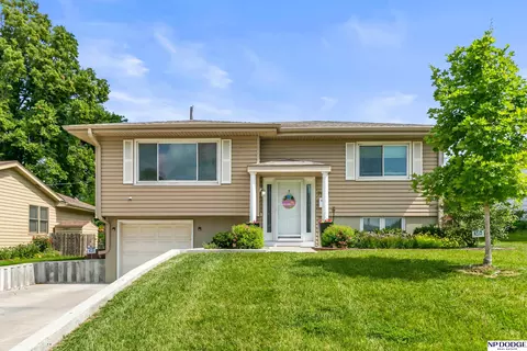 7908 Pasadena Ave, Omaha, NE 68124