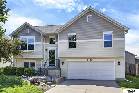 9133 Weber St, Omaha, NE 68122