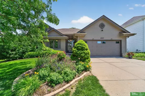 6707 S 163rd St, Omaha, NE 68135