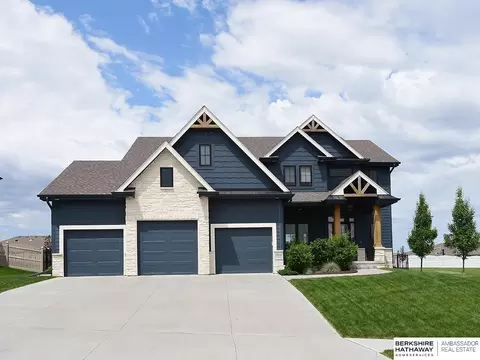 11512 S 117 St, Papillion, NE 68046