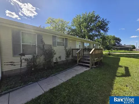 205 S New Hampshire St, Cortland, NE 68331