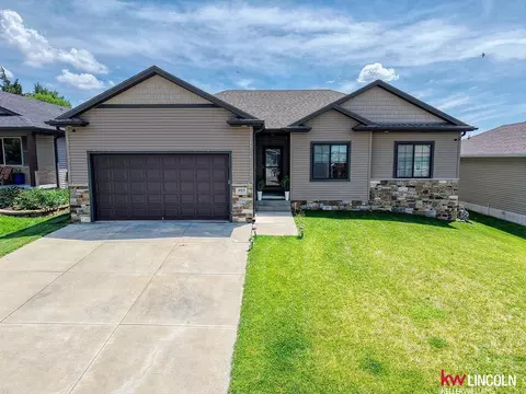1463 W Lander Dr, Lincoln, NE 68521