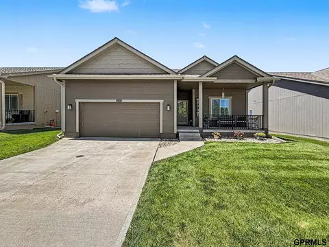 7006 N 143 Cir, Omaha, NE 68142