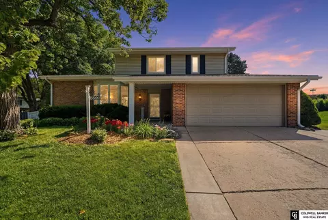 5520 Quail Ridge Cir, Lincoln, NE 68516