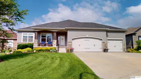 8202 N 167th Ave, Bennington, NE 68007