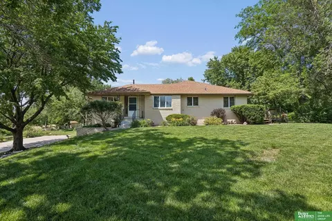22510 Fairview Rd, Gretna, NE 68028