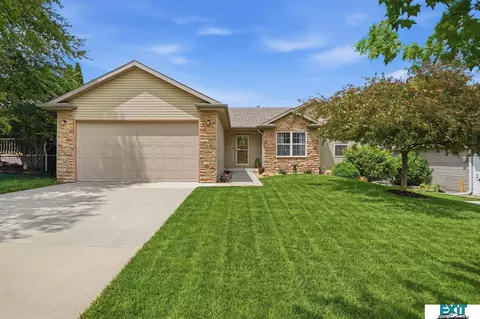1260 Morton St, Lincoln, NE 68521