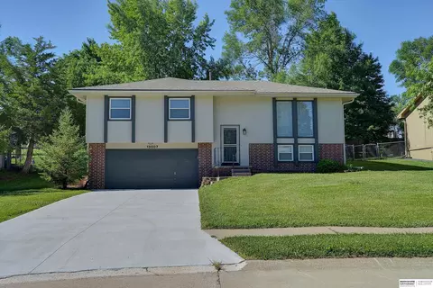 13007 Laurel Ave, Omaha, NE 68164