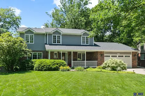 6423 Crooked Creek Dr, Lincoln, NE 68516