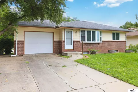 4000 N 23 St N, Lincoln, NE 68521
