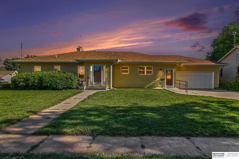 1245 E 2nd St, Fremont, NE 68025