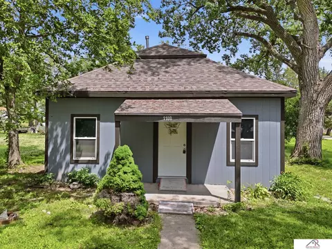 1108 Oak St, Fairbury, NE 68352