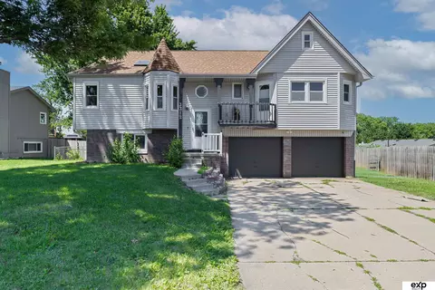 3312 Henery Rd, Bellevue, NE 68123