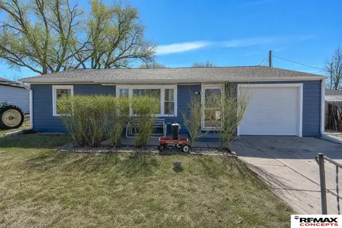 1309 Grant St, Beatrice, NE 68310