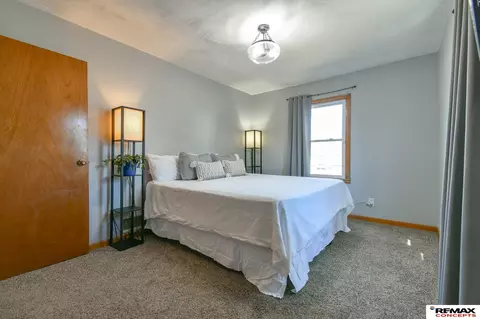 Bedroom - 1309 Grant St, Beatrice, NE 68310 photo 2 of 2