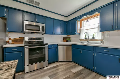 Kitchen - 1309 Grant St, Beatrice, NE 68310 photo 2 of 4