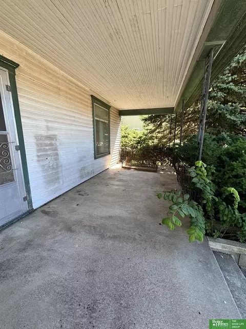 Exterior - 105 E 5 St, Stromsburg, NE 68666 photo 4 of 4
