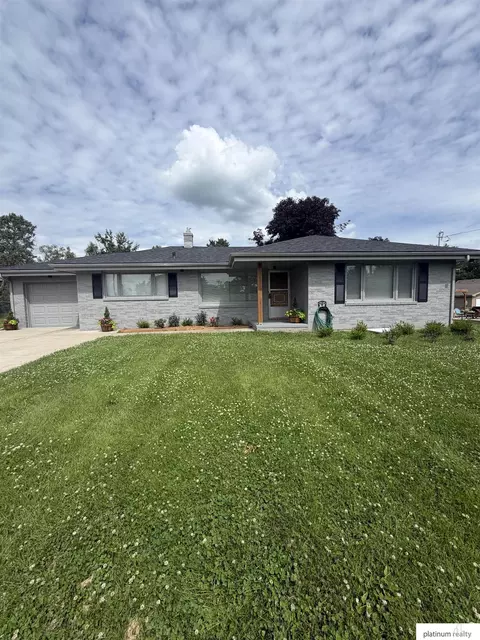 11521 N Post Rd, Omaha, NE 68112