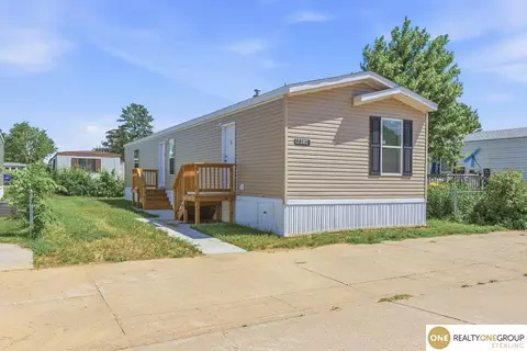 12382 Rose Dr #84, Blair, NE 68008