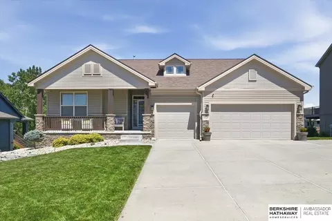 12126 Elmwood Dr, Bennington, NE 68007