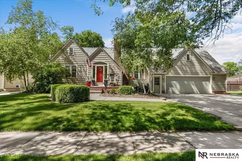 520 W 19th St, Fremont, NE 68025