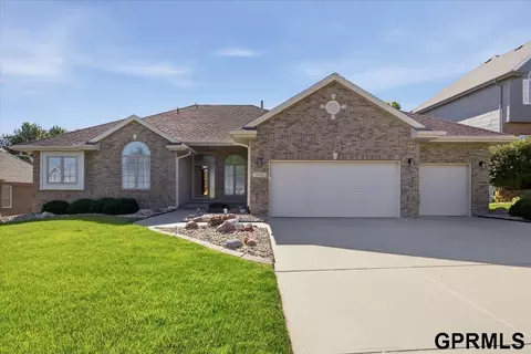 3717 S 182 St, Omaha, NE 68130