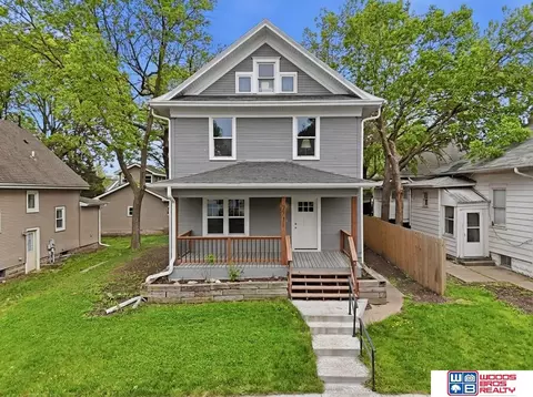 2711 Sumner St, Lincoln, NE 68502