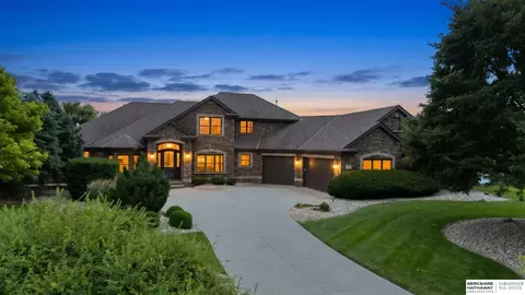 519 S 249th Cir, Waterloo, NE 68069