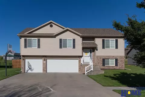 7535 S 81 St, Lincoln, NE 68516