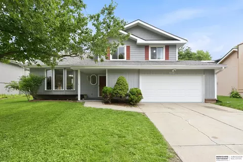8230 Clay St, Omaha, NE 68122