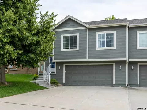 16405 Camden Ave, Omaha, NE 68116