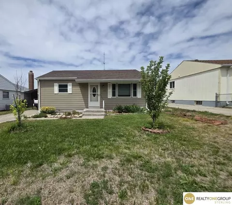 211 West Dr, Sidney, NE 69162