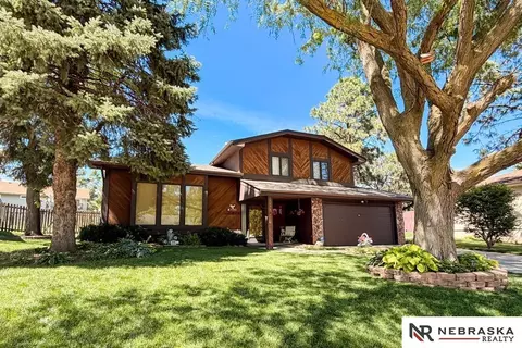 11212 Cady Cir, Omaha, NE 68164