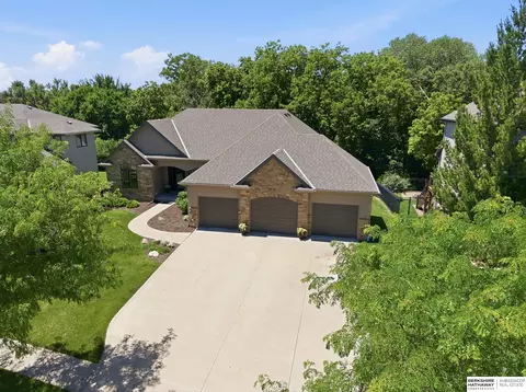 3110 N 194 St, Elkhorn, NE 68022