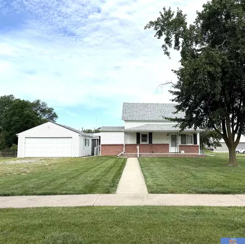 121 S Lasalle St, Beatrice, NE 68310