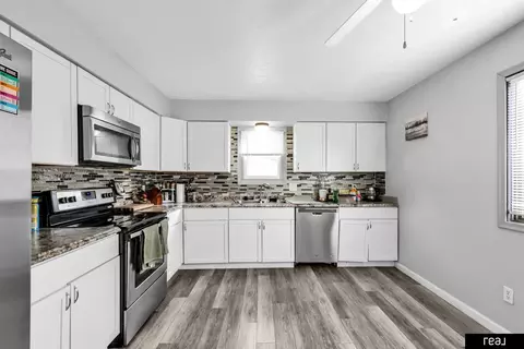 6527 6529 Lafayette Ave, Omaha, NE 68132