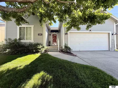 5113 N 152nd Ave, Omaha, NE 68116