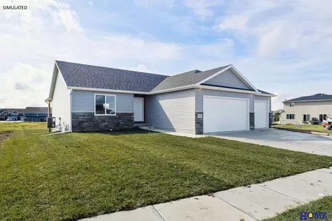 1715 E 9th St, Hickman, NE 68372